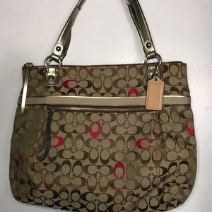 Authentic Coach Poppy